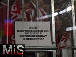 22.10.2025,  Fussball UEFA Championsleague 2025/2026: Vorrunde 3.Spieltag, FC Bayern Mnchen - Club Brgge, in der Allianz-Arena Mnchen. Gegen Machtmissbrauch und Physische & Psychische Gewalt in Beziehungen.
  

