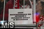 22.10.2025,  Fussball UEFA Championsleague 2025/2026: Vorrunde 3.Spieltag, FC Bayern Mnchen - Club Brgge, in der Allianz-Arena Mnchen. Gegen Machtmissbrauch und Physische & Psychische Gewalt in Beziehungen.
  

