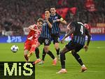 22.10.2025,  Fussball UEFA Championsleague 2025/2026: Vorrunde 3.Spieltag, FC Bayern Mnchen - Club Brgge, in der Allianz-Arena Mnchen. Lennart Karl (FC Bayern Mnchen) trifft zum 1:0. v.l. Lennart Karl (FC Bayern Mnchen), Lynnt Audoor (Club Brgge), Hans Vanaken (Club Brgge) und Joel Ordonez (Club Brgge) 
  

