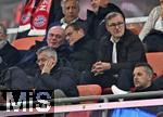 22.10.2025,  Fussball UEFA Championsleague 2025/2026: Vorrunde 3.Spieltag, FC Bayern Mnchen - Club Brgge, in der Allianz-Arena Mnchen. v.l. Ehren-Prsident Uli Hoene (FC Bayern Mnchen, Hoeness), Sportvorstand Max Eberl (Bayern Mnchen) und Vorstandsvorsitzender Jan-Christian Dreesen (FC Bayern Mnchen) , 

unten Prsident Herbert Hainer (FC Bayern) 
  

