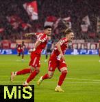 22.10.2025,  Fussball UEFA Championsleague 2025/2026: Vorrunde 3.Spieltag, FC Bayern Mnchen - Club Brgge, in der Allianz-Arena Mnchen. Torjubel Lennart Karl (re, FC Bayern Mnchen) li: Luis Diaz (FC Bayern Mnchen) 