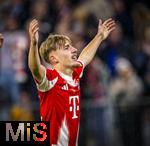 22.10.2025,  Fussball UEFA Championsleague 2025/2026: Vorrunde 3.Spieltag, FC Bayern Mnchen - Club Brgge, in der Allianz-Arena Mnchen. Lennart Karl (FC Bayern Mnchen) Torjubel 