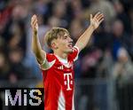 22.10.2025,  Fussball UEFA Championsleague 2025/2026: Vorrunde 3.Spieltag, FC Bayern Mnchen - Club Brgge, in der Allianz-Arena Mnchen. Lennart Karl (FC Bayern Mnchen) Torjubel 