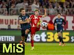 22.10.2025,  Fussball UEFA Championsleague 2025/2026: Vorrunde 3.Spieltag, FC Bayern Mnchen - Club Brgge, in der Allianz-Arena Mnchen. v.li: Bjrn Meijer (Club Brgge) gegen Lennart Karl (FC Bayern Mnchen) 