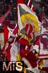 22.10.2025,  Fussball UEFA Championsleague 2025/2026: Vorrunde 3.Spieltag, FC Bayern Mnchen - Club Brgge, in der Allianz-Arena Mnchen. Bayernfans schwenken ihre Fahnen.
