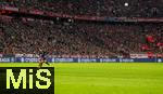 22.10.2025,  Fussball UEFA Championsleague 2025/2026: Vorrunde 3.Spieltag, FC Bayern Mnchen - Club Brgge, in der Allianz-Arena Mnchen. crypto.com macht Werbung auf der Werbebande im Hintergrund.