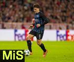 22.10.2025,  Fussball UEFA Championsleague 2025/2026: Vorrunde 3.Spieltag, FC Bayern Mnchen - Club Brgge, in der Allianz-Arena Mnchen. Christos Tzolis (Club Brgge) am Ball 