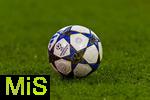 22.10.2025,  Fussball UEFA Championsleague 2025/2026: Vorrunde 3.Spieltag, FC Bayern Mnchen - Club Brgge, in der Allianz-Arena Mnchen. Der Spielball FINALE von Adidas liegt auf dem Spielfeld