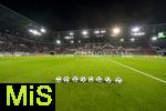 28.10.2025, Fussball DFB-Pokal 2025/2026, 2.Runde, FC Augsburg - VfL Bochum, in der WWK-Arena Augsburg. Der Derbystar liegt in mehrfacher Ausfhrung zum Aufwrmen bereit.  
