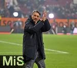 31.10.2025, Fussball 1. Bundesliga 2025/2026, 9.Spieltag, FC Augsburg - Borussia Dortmund, in der WWK-Arena Augsburg. Trainer Niko Kovac (Borussia Dortmund) bedankt sich bei den Fans.
 

