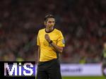 01.11.2025, Fussball Bundesliga 2025/2026, 9.Spieltag, FC Bayern Mnchen - Bayer Leverkusen, in der Allianz-Arena Mnchen, Schiedsrichter Deniz Aytekin nachdenklich 