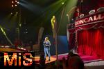 10.11.2025, Zirkus Roncalli, Gala Show von A.PPLAUS Xtra Jugendtheatercircus im
Circus-Theater Roncalli in Mnchen,  Mnchner Stadtrtin Stadtrtin Lena Odell bei der Erffnungs-Ansprache.