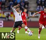 14.11.2025, Fussball WM-Qualifikation Europa 2025/26, 9.Spieltag,  Luxemburg - Deutschland, im Stade de Luxembourg (Croix de Gasperich, Luxemburg), Leon Goretzka (Deutschland) am Ball 