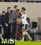 14.11.2025, Fussball WM-Qualifikation Europa 2025/26, 9.Spieltag,  Luxemburg - Deutschland, im Stade de Luxembourg (Croix de Gasperich, Luxemburg), Auswechslung Leroy Sane (Deutschland) von Trainer Julian Nagelsmann (Deutschland) 