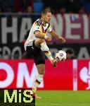 14.11.2025, Fussball WM-Qualifikation Europa 2025/26, 9.Spieltag,  Luxemburg - Deutschland, im Stade de Luxembourg (Croix de Gasperich, Luxemburg), Waldemar Anton (Deutschland) am Ball 