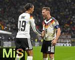 17.11.2025, Fussball WM-Qualifikation Europa 2025/26, 10.Spieltag,  Deutschland - Slowakei, in der Red-Bull-Arena Leipzig (Deutschland). v.l. Leroy Sane (Deutschland) und Joshua Kimmich (Deutschland) jubeln