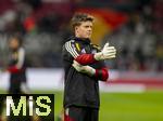 17.11.2025, Fussball WM-Qualifikation Europa 2025/26, 10.Spieltag,  Deutschland - Slowakei, in der Red-Bull-Arena Leipzig (Deutschland). Torwart Finn Dahmen (Deutschland) beim Aufw�rmen.