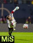 17.11.2025, Fussball WM-Qualifikation Europa 2025/26, 10.Spieltag,  Deutschland - Slowakei, in der Red-Bull-Arena Leipzig (Deutschland). Torwart Oliver Baumann (Deutschland) beim Aufw�rmen. 