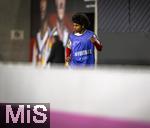 17.11.2025, Fussball WM-Qualifikation Europa 2025/26, 10.Spieltag,  Deutschland - Slowakei, in der Red-Bull-Arena Leipzig (Deutschland). Karim Adeyemi (Deutschland) nachdenklich beim Aufw�rmen.