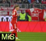 22.11.2025, Fussball Bundesliga 2025/2026, 11.Spieltag, FC Bayern M�nchen - SC Freiburg, in der Allianz-Arena M�nchen,  
Lennart Karl (FC Bayern M�nchen) jubelt.

