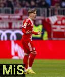 22.11.2025, Fussball Bundesliga 2025/2026, 11.Spieltag, FC Bayern M�nchen - SC Freiburg, in der Allianz-Arena M�nchen,  Lennart Karl (FC Bayern M�nchen) unzufrieden,