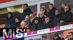 22.11.2025, Fussball Bundesliga 2025/2026, 11.Spieltag, FC Bayern M�nchen - SC Freiburg, in der Allianz-Arena M�nchen, Ehrentrib�ne mit Bastian Schweinsteiger, Ex-Vorstandsvorsitzender Karl-Heinz Rummenigge (FC Bayern M�nchen), Ehren-Pr�sident Uli Hoene� (FC Bayern M�nchen, Hoeness), Sportvorstand Max Eberl (Bayern M�nchen), Vorstandsvorsitzender Jan-Christian Dreesen (FC Bayern M�nchen), Pr�sident Herbert Hainer (FC Bayern), Giovane Elber