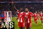 22.11.2025, Fussball Bundesliga 2025/2026, 11.Spieltag, FC Bayern M�nchen - SC Freiburg, in der Allianz-Arena M�nchen, Torjubel Dayot Upamecano (FC Bayern M�nchen) mit Jonathan Tah (re, FC Bayern M�nchen) 