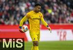 22.11.2025, Fussball Bundesliga 2025/2026, 11.Spieltag, FC Bayern M�nchen - SC Freiburg, in der Allianz-Arena M�nchen, Torwart Noah Atubolu (SC Freiburg) 