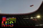 22.11.2025, Fussball Bundesliga 2025/2026, 11.Spieltag, FC Bayern M�nchen - SC Freiburg, in der Allianz-Arena M�nchen, TRIGEMA-Heissluftballon als Werbung �ber dem Stadion schwebend. 