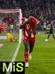 22.11.2025, Fussball Bundesliga 2025/2026, 11.Spieltag, FC Bayern M�nchen - SC Freiburg, in der Allianz-Arena M�nchen, Torjubel,  Dayot Upamecano (FC Bayern M�nchen)