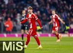 22.11.2025, Fussball Bundesliga 2025/2026, 11.Spieltag, FC Bayern M�nchen - SC Freiburg, in der Allianz-Arena M�nchen, Lennart Karl (FC Bayern M�nchen) nachdenklich 