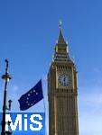 26.11.2025,  London (England), Demonstrationen in der Millionenmetropole, unter anderem gegen den Brexit. Hier hngt eine Europische Flagge in der Nhe des Big Ben Turmes.