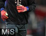 26.11.2025,  Fussball UEFA Championsleague 2025/2026: Vorrunde 5.Spieltag, FC Arsenal - FC Bayern Mnchen, im Emirates-Stadion London (England) Torwart Manuel Neuer (FC Bayern Mnchen) beim Aufwrmen.
  

