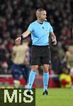 26.11.2025,  Fussball UEFA Championsleague 2025/2026: Vorrunde 5.Spieltag, FC Arsenal - FC Bayern M�nchen, im Emirates-Stadion London (England) Schiedsrichter Marco Guida (Italien) pfeift.
  

