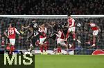 26.11.2025,  Fussball UEFA Championsleague 2025/2026: Vorrunde 5.Spieltag, FC Arsenal - FC Bayern M�nchen, im Emirates-Stadion London (England) v.l. Noni Madueke (FC Arsenal), Harry Kane (FC Bayern M�nchen), Aleksandar Pavlovic (Bayern M�nchen) , Michael Olise (FC Bayern M�nchen), Jonathan Tah (FC Bayern M�nchen), Christhian Mosquera (FC Arsenal), Dayot Upamecano (FC Bayern M�nchen) und Mikel Merino (FC Arsenal) 
  

