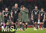 26.11.2025,  Fussball UEFA Championsleague 2025/2026: Vorrunde 5.Spieltag, FC Arsenal - FC Bayern M�nchen, im Emirates-Stadion London (England) v.l. Harry Kane (FC Bayern M�nchen) und Joshua Kimmich (FC Bayern M�nchen) sind entt�uscht
  

