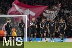 26.11.2025,  Fussball UEFA Championsleague 2025/2026: Vorrunde 5.Spieltag, FC Arsenal - FC Bayern M�nchen, im Emirates-Stadion London (England), Frust nach einem Gegentor bei Lennart Karl (FC Bayern M�nchen), Dayot Upamecano (FC Bayern M�nchen), Joshua Kimmich (FC Bayern M�nchen), Aleksandar Pavlovic (Bayern M�nchen) , Jonathan Tah (FC Bayern M�nchen), Harry Kane (FC Bayern M�nchen).
