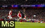 26.11.2025,  Fussball UEFA Championsleague 2025/2026: Vorrunde 5.Spieltag, FC Arsenal - FC Bayern M�nchen, im Emirates-Stadion London (England), Ausgleichstreffer zum 1:1 vom Lennart Karl (FC Bayern M�nchen) 