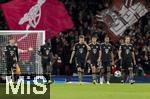 26.11.2025,  Fussball UEFA Championsleague 2025/2026: Vorrunde 5.Spieltag, FC Arsenal - FC Bayern M�nchen, im Emirates-Stadion London (England), Frust nach einem Gegentor bei Lennart Karl (FC Bayern M�nchen), Dayot Upamecano (FC Bayern M�nchen), Joshua Kimmich (FC Bayern M�nchen), Aleksandar Pavlovic (Bayern M�nchen) , Jonathan Tah (FC Bayern M�nchen), Harry Kane (FC Bayern M�nchen).
