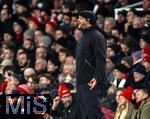 26.11.2025,  Fussball UEFA Championsleague 2025/2026: Vorrunde 5.Spieltag, FC Arsenal - FC Bayern M�nchen, im Emirates-Stadion London (England),  Trainer Vincent Kompany (FC Bayern M�nchen) gestikuliert.