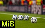 26.11.2025,  Fussball UEFA Championsleague 2025/2026: Vorrunde 5.Spieltag, FC Arsenal - FC Bayern M�nchen, im Emirates-Stadion London (England), Spielb�lle FINALE liegen bereit,