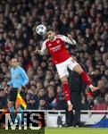 26.11.2025,  Fussball UEFA Championsleague 2025/2026: Vorrunde 5.Spieltag, FC Arsenal - FC Bayern M�nchen, im Emirates-Stadion London (England), Mikel Merino (FC Arsenal) Kopfball.