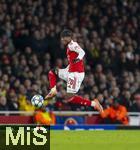 26.11.2025,  Fussball UEFA Championsleague 2025/2026: Vorrunde 5.Spieltag, FC Arsenal - FC Bayern M�nchen, im Emirates-Stadion London (England), Noni Madueke (FC Arsenal) am Ball 