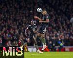 26.11.2025,  Fussball UEFA Championsleague 2025/2026: Vorrunde 5.Spieltag, FC Arsenal - FC Bayern M�nchen, im Emirates-Stadion London (England), Jonathan Tah (FC Bayern M�nchen) Kopfball.