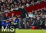 26.11.2025,  Fussball UEFA Championsleague 2025/2026: Vorrunde 5.Spieltag, FC Arsenal - FC Bayern Mnchen, im Emirates-Stadion London (England), Trainer Mikel Arteta (FC Arsenal) in Rage   