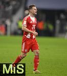 29.11.2025, Fussball Bundesliga 2025/2026, 12.Spieltag, FC Bayern Mnchen - FC St. Pauli, in der Allianz-Arena Mnchen,  Joshua Kimmich (FC Bayern Mnchen) ist unzufrieden.


