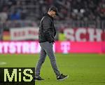 29.11.2025, Fussball Bundesliga 2025/2026, 12.Spieltag, FC Bayern Mnchen - FC St. Pauli, in der Allianz-Arena Mnchen,  Trainer Alexander Blessin (FC St. Pauli) ist nach dem Spiel enttuscht. 


