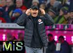 29.11.2025, Fussball Bundesliga 2025/2026, 12.Spieltag, FC Bayern M�nchen - FC St. Pauli, in der Allianz-Arena M�nchen, Trainer Alexander Blessin (FC St. Pauli) in Rage an der Seitenlinie.