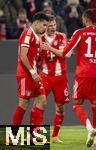 29.11.2025, Fussball Bundesliga 2025/2026, 12.Spieltag, FC Bayern M�nchen - FC St. Pauli, in der Allianz-Arena M�nchen, Torjubel von links:  Luis Diaz (FC Bayern M�nchen) und Joshua Kimmich (FC Bayern M�nchen), 