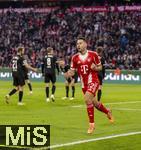 29.11.2025, Fussball Bundesliga 2025/2026, 12.Spieltag, FC Bayern M�nchen - FC St. Pauli, in der Allianz-Arena M�nchen, Torjubel Raphael Guerreiro (FC Bayern M�nchen) 